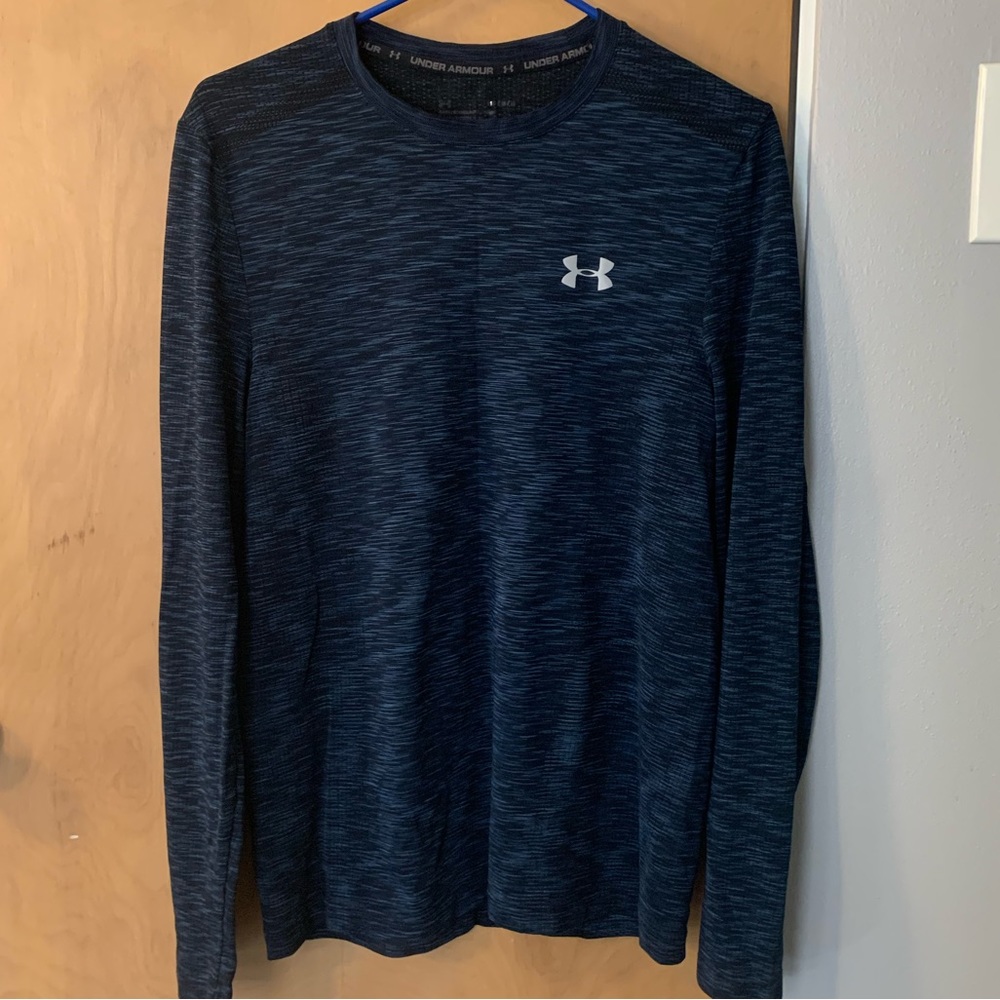 Under Armour women’s long sleeve shirt